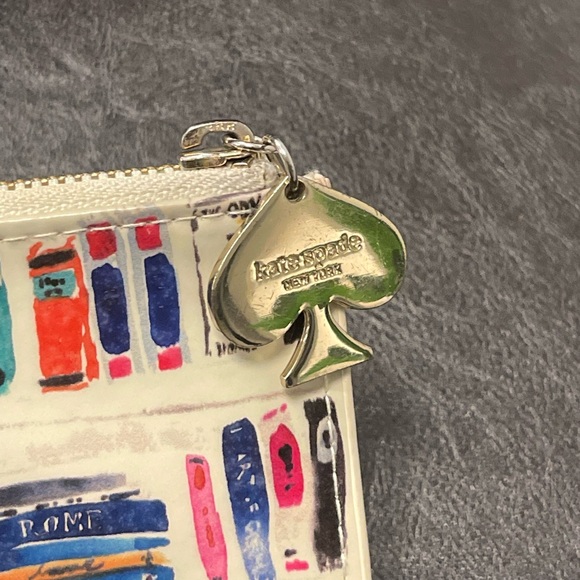 Kate Spade Bella Bookshelf Pencil Case Wallet Clutch Cosmetic Travel - Picture 2 of 5